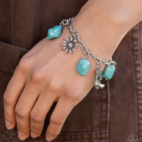 Badlands Beau Blue Bracelet Western Fashion Jewelry Paparazzi - Picture 2 of 3